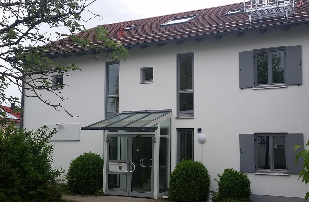 Novitel Pension Pliening - Muenchen Messe Kültér fotó
